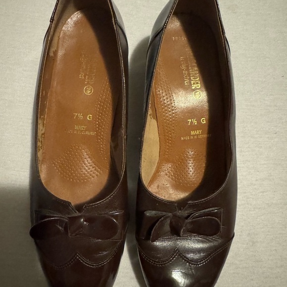 Chic Brown Women's Loafers - Picture 2 of 9